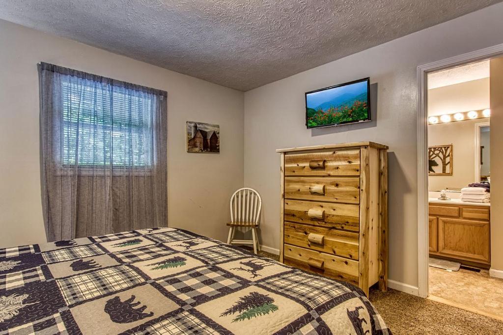 River Song, Near River, Hot Tub, Foosball, Wifi 1089 Free Tickets Each Paid Day, Dollywood And More 세비어빌 외부 사진